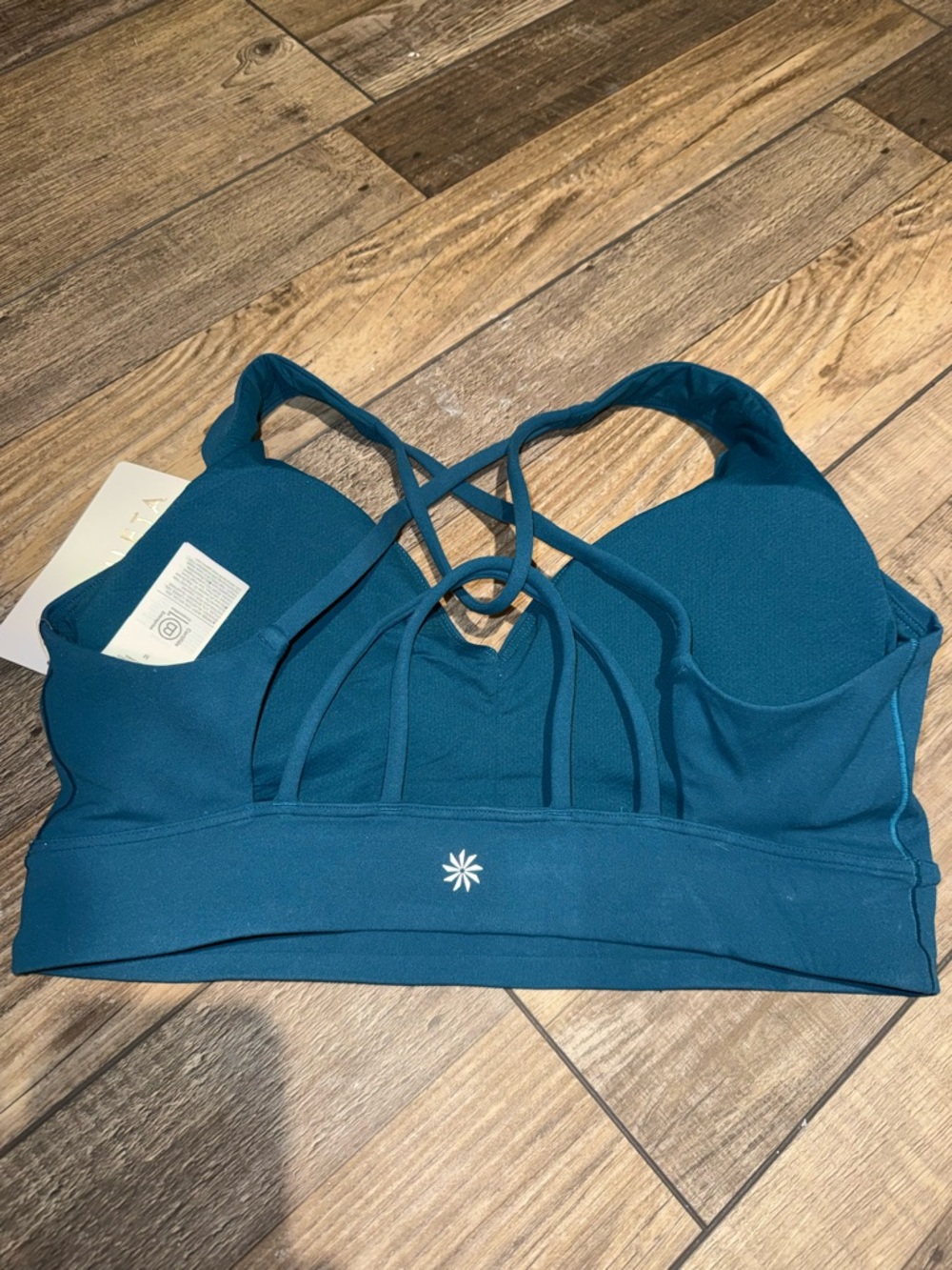 Athleta Solace Bra NWT Medium - Picture 3 of 4